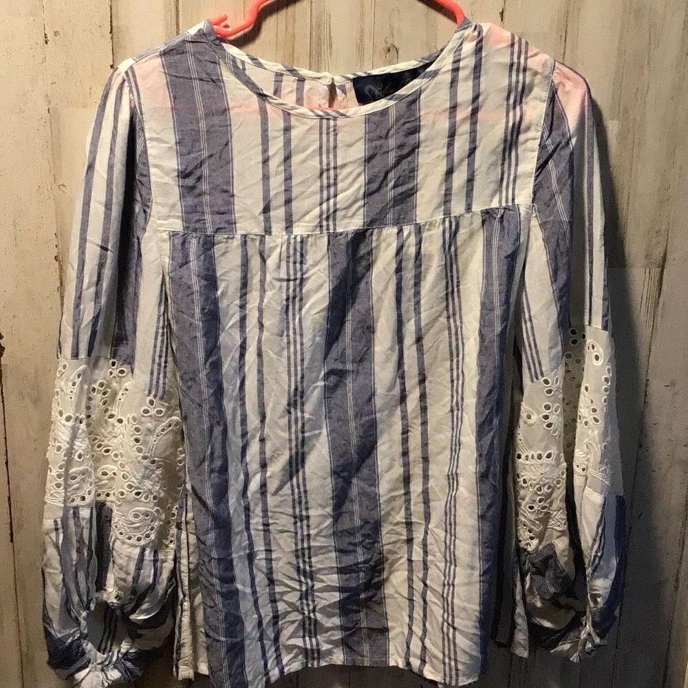 Blouse by Blue Rain size extra small
